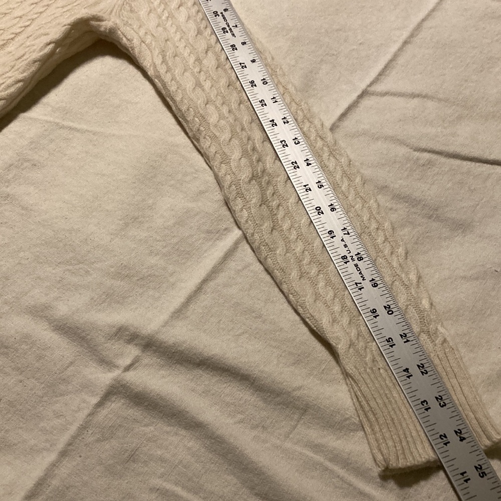 Express Design Studio Sweater - Picture 7 of 7